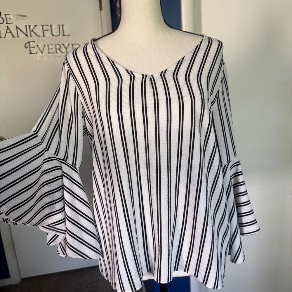 Green Envelope Black and White Asymmetrical Bell Sleeve Blouse